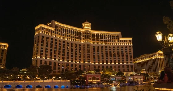 12 Best Hotels in Las Vegas for Couples: Luxury & Romance