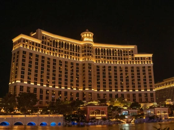 12 Best Hotels in Las Vegas for Couples: Luxury & Romance